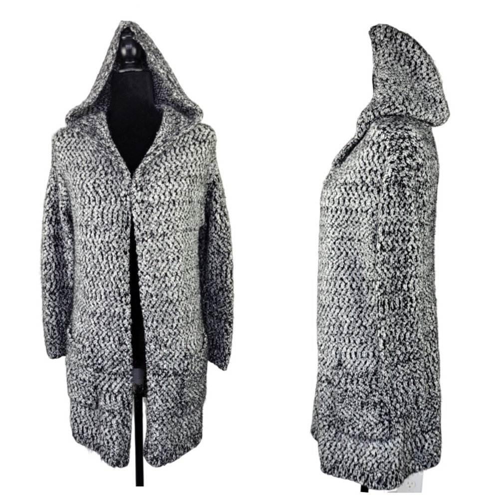 Cynthia Rowley Hooded open front Knit cardigan black white color size S